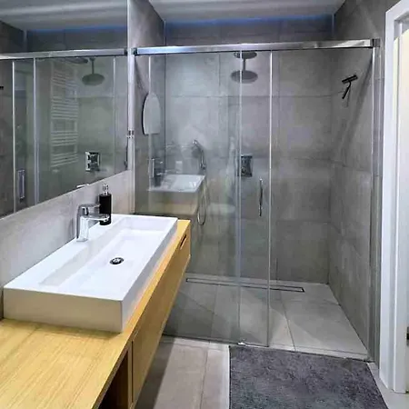 - Grunwald - Lasek Marcelinski Апартаменти